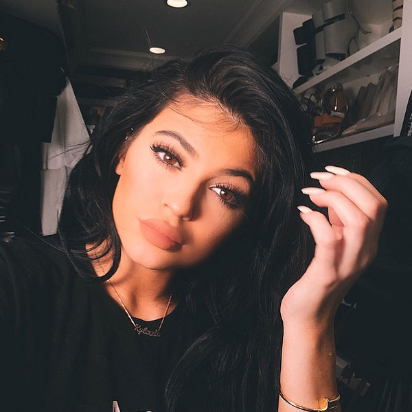 Kylie Jenner Lip Challenge